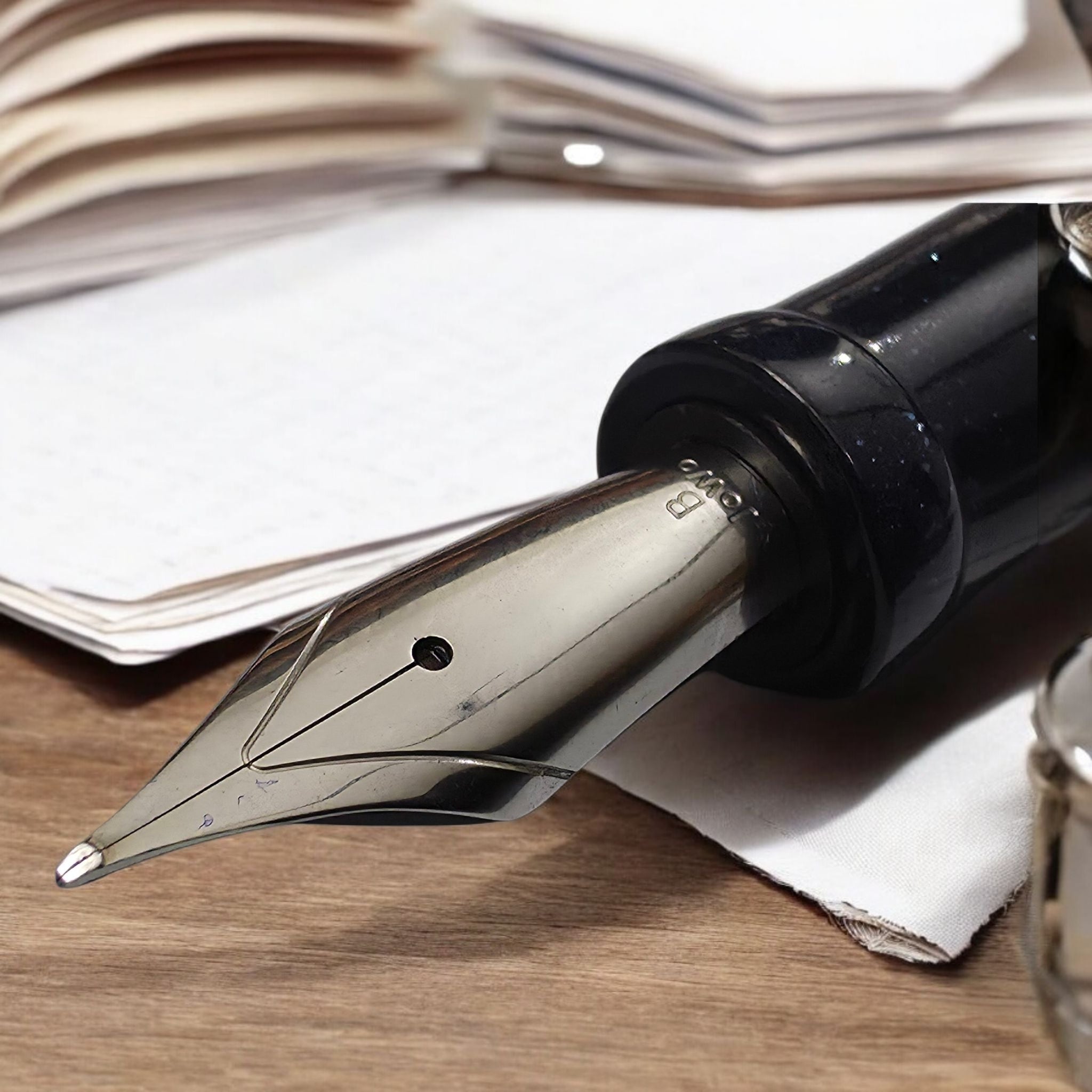 Extra Fine Cursive Italic Fountain Pen